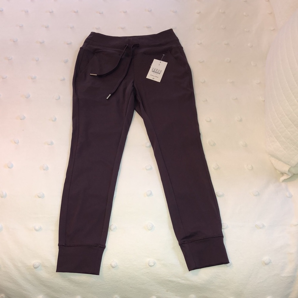 NEW Halara Joggers